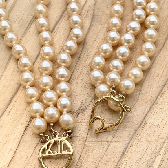 VTG KJL Kenneth Jay Lane Triple Strand Faux Pearl Necklace & Bracelet SET - Picture 8 of 10